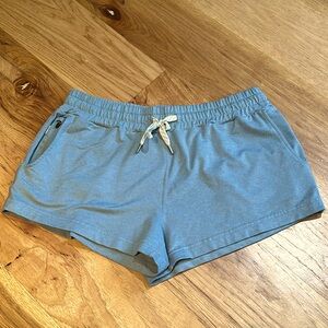 COPY - EUC Vuori Original Halo Performance Short Size Small ☀️🩷